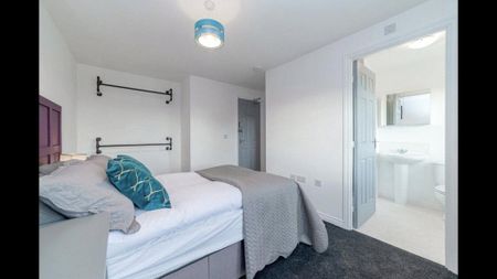 6 bedroom house to rent - Photo 3