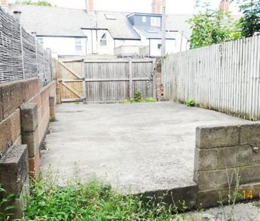 4 bedroom terraced house to rent - Photo 4