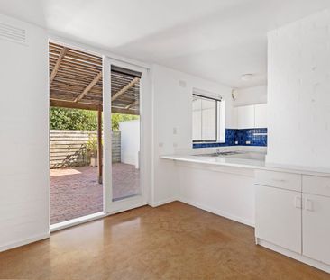 Tri-level Townhouse - Photo 5