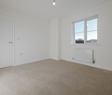 3 bedroom detached house to rent - Photo 3
