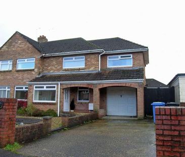 Bedroom Detached House In Wallisdown, BH12 - Photo 3