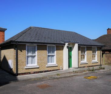 1 bedroom ground floor maisonette to rent - Photo 5