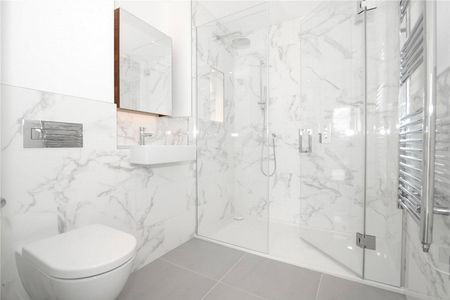 Camera House, Pinewood Gardens, Teddington, TW11 - Photo 4