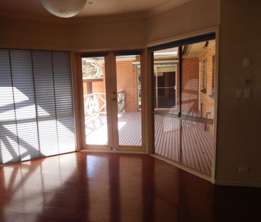 VERY SPACIOUS FAMILY HOME ! - Photo 4