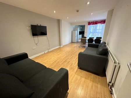 Room in a Shared House, Frederick Grove, NG7 - Photo 5