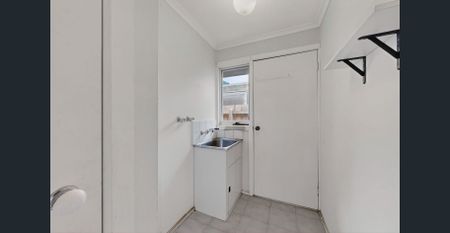 Home In Great Location - Photo 4