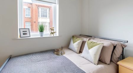 Gold Ensuite - Photo 4
