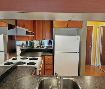 For Lease - 1 Elm Drive Unit# 1707, Mississauga, Ontario - Photo 6