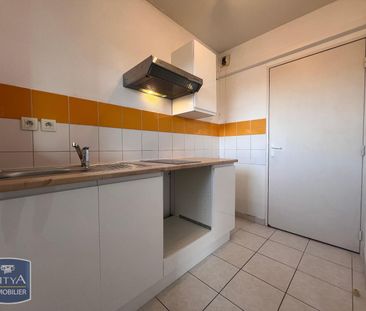Location Appartement 3 pièces 54m² CHATEAURENARD 13160 - Photo 1