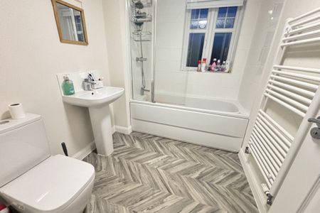 Lincoln Drive - Photo 2