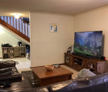 Victoria Park - Photo 2