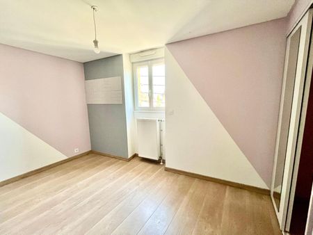 Location Appartement 3 pièces 75m² BRIVE LA GAILLARDE 19100 - Photo 2