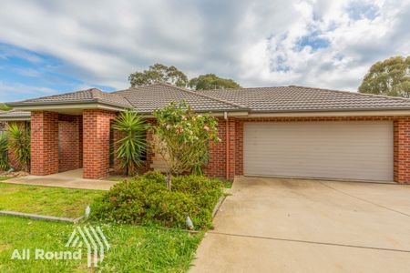 3-Bedroom Family Home in Prime Thurgoona Location - Photo 2
