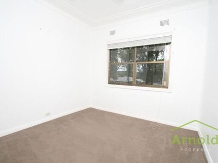 Neat 3 bedroom home!! - Photo 4