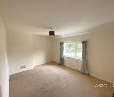 3 bed semi-detached house to rent in Dorchester Grove, Torquay, TQ2 - Photo 6