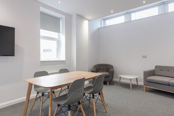 Studio to rent - Photo 1