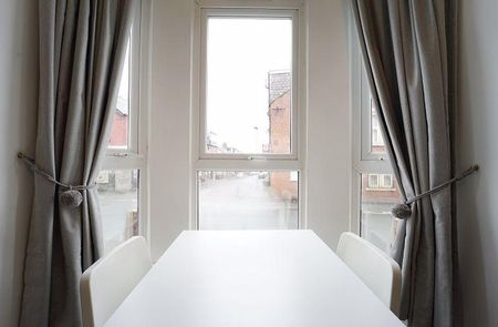 2 bedroom ground floor flat to rent - Photo 5