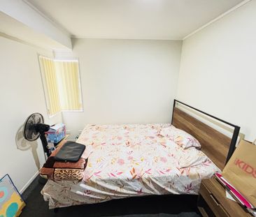 PAPAKURA, 3 BEDROOMS - Photo 4