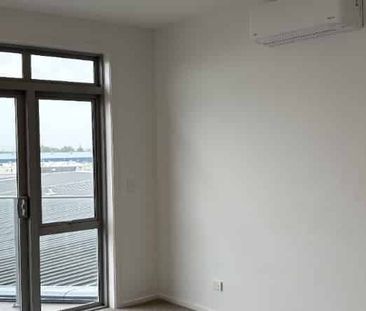 Apartment living at its best - Photo 2