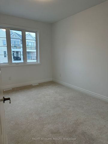 Townhouse For Lease | W8127474 - Photo 3