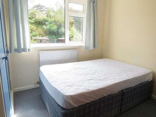 Bedroom Detached House In Winton, BH9 - Photo 1
