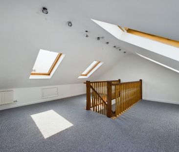 3 bedroom terraced house to rent - Photo 3