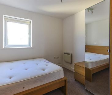 2 bedroom apartment to rent - Photo 6