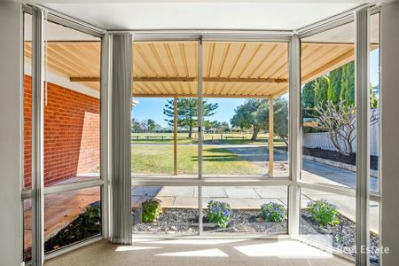 Drive Through Access to Powered Workshop - Photo 3