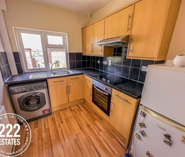 Henshall Avenue - Warrington - WA4 - Photo 6