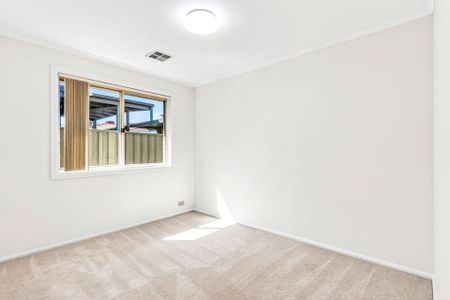 6 Cockatoo Close Nicholls ACT - Photo 2