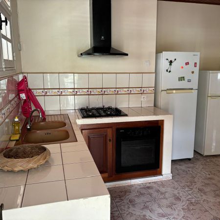 Le Lamentin - Chambre - F5 à partager - Photo 3