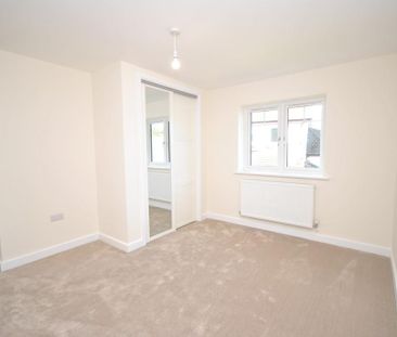4 bedroom detached house to rent - Photo 3