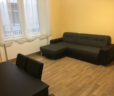 Bakáts Tér room in shared apartment - Fotó 1