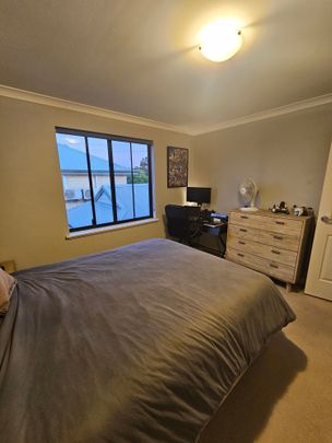 Scarborough - Photo 1