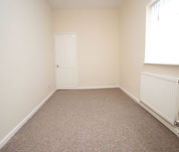 3 Bedroom End of Terrace - Photo 1