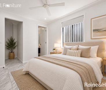Spacious 5-Bedroom Family Home in a Convenient Riverstone Location - Photo 6