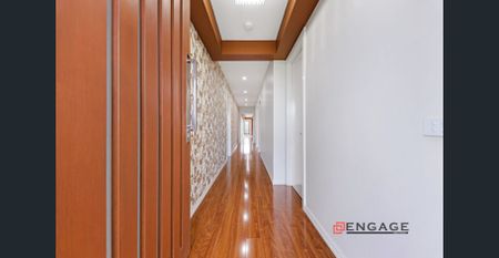 Modern living for a family near all the amenities! - Photo 3