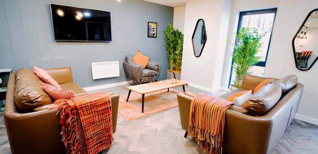 Premier Studio - Photo 1