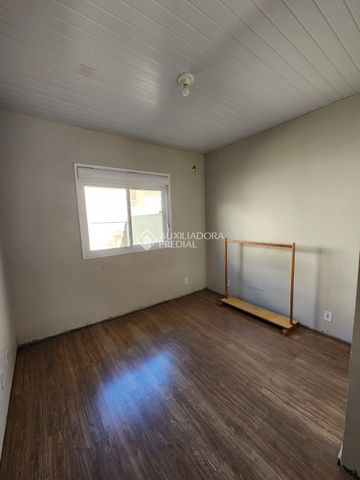 Casa em Condomínio com 2 quartos e 75m² para alugar em Formoza, Alvorada. - Foto 3