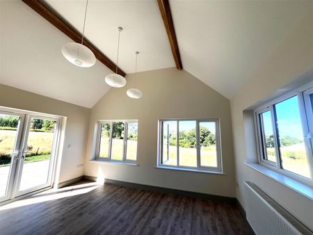 Lower Heblands Farmhouse, Snead - Photo 2