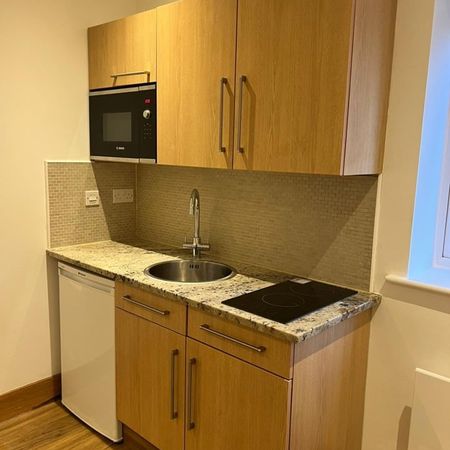 1 Bed Flat, Patton Studios, NW9 - Photo 3