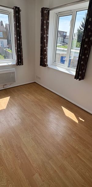 Copthorne Mews, Hayes - Photo 1