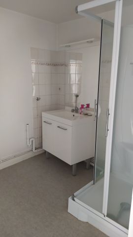 Location Appartement 3 pièces 62m² TULLE 19000 - Photo 2