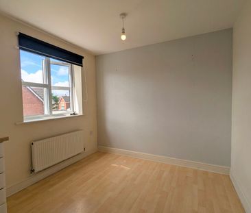 To Let – Kew House Drive, Scarisbrick – Three Bedroom Townhouse - Photo 4