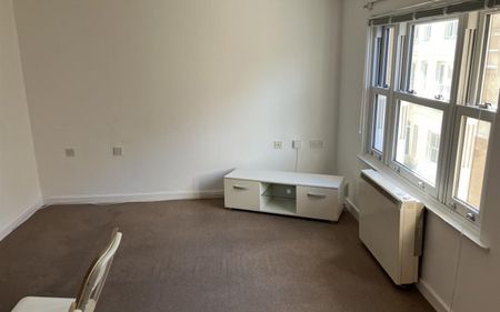 West Street, Worthing - Photo 3