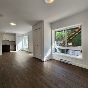 4 ½ RÉNOVÉ À LOUER – 1195$/MOIS – DISPON - Photo 3