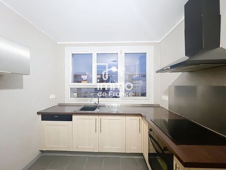 Location Appartement 5 pièces 90m² - Photo 4