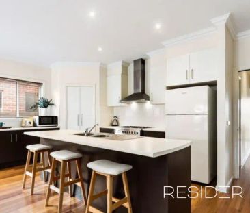 8 Dargo Crescent, Doreen VIC 3754 - Photo 5