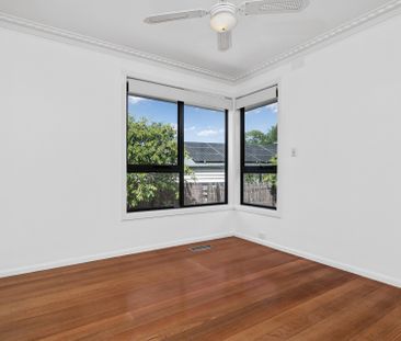 Three bedroom home in a great court location - Photo 2