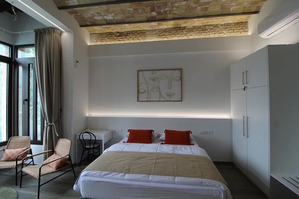 Carrer de la Reina, Valencia, Valencian Community 46011 - Photo 1